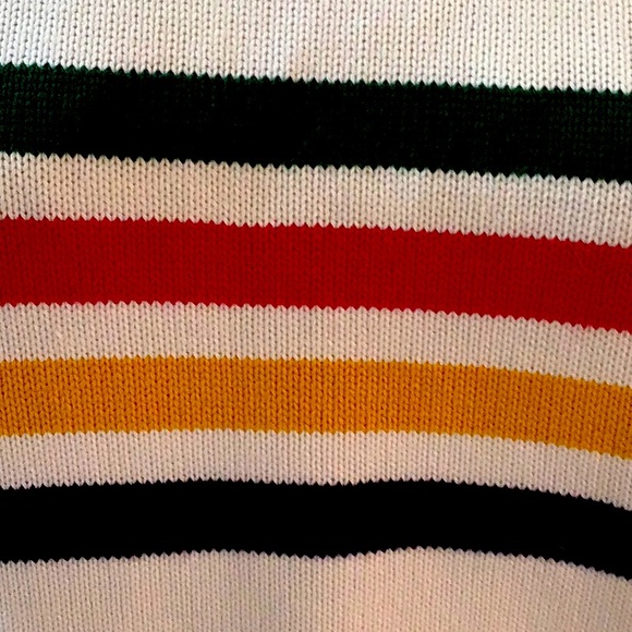 378 🌼EUC Brandy Melville Striped Sweater🌼 - Picture 3 of 6